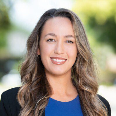 cara-corrigan headshot